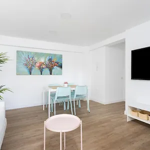 https://home2book-charming-center-santa-cruz-de-tenerife.tenerifehoteles.net